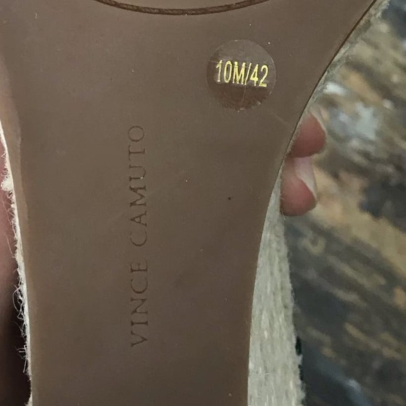 Vince Camuto Wedge Sandals Women's Size 10M - Picture 9 of 10